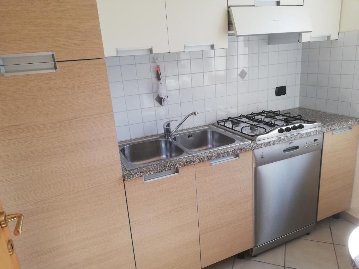 Ferienwohnung Gallo Mit Ueberdachter Terrasse Parkplatz 100 Mtr Z Strand Cannobio Dış mekan fotoğraf