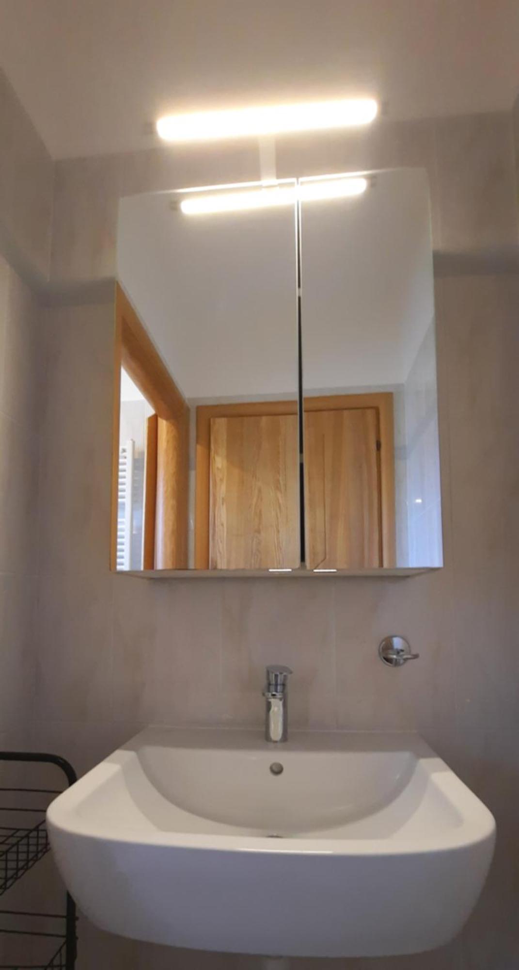 Ferienwohnung Gallo Mit Ueberdachter Terrasse Parkplatz 100 Mtr Z Strand Cannobio Dış mekan fotoğraf